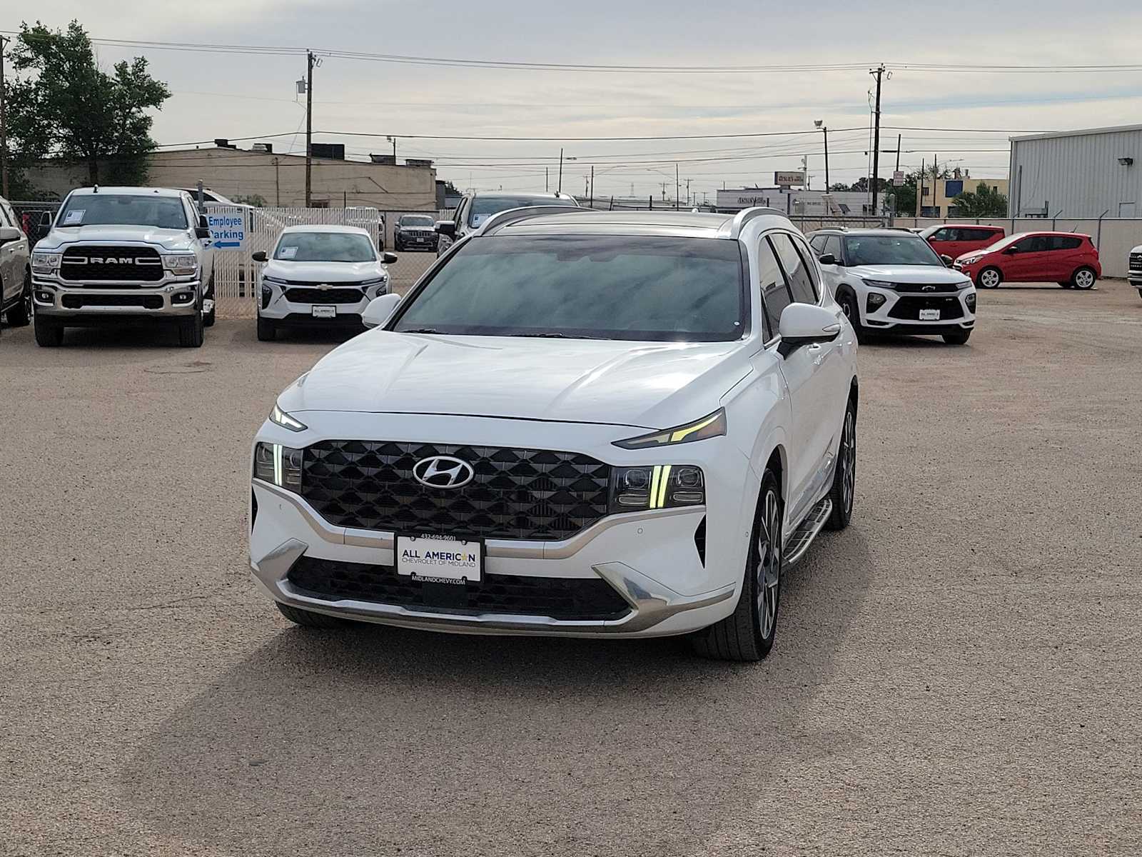Thumbnail: 2022 Hyundai Santa Fe - 4