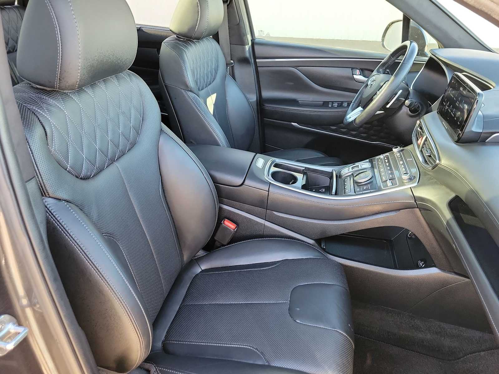 Thumbnail: 2022 Hyundai Santa Fe - 22