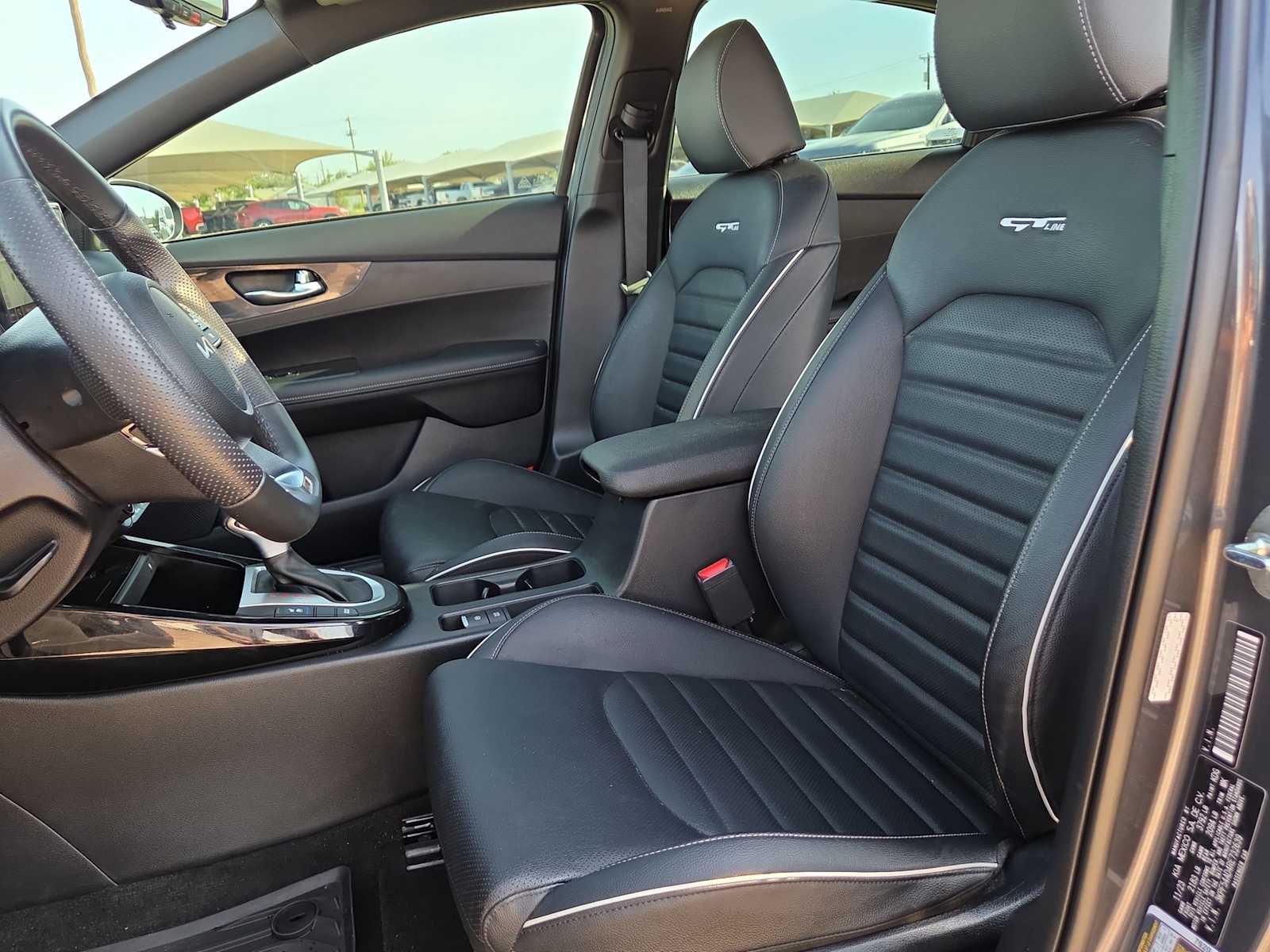 Thumbnail: 2024 Kia Forte - 15