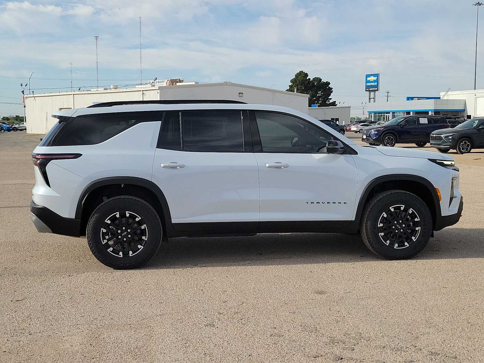 Thumbnail: 2026 Chevrolet Traverse - 9