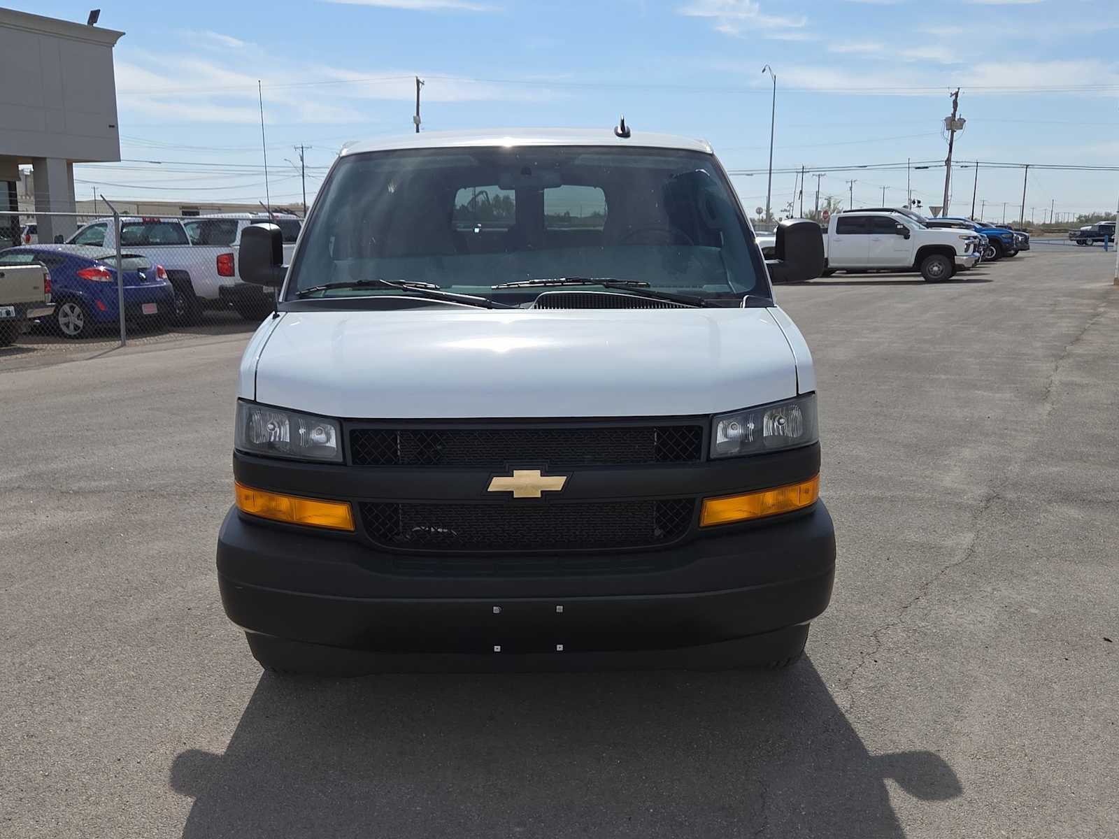 Thumbnail: 2025 Chevrolet Express - 3