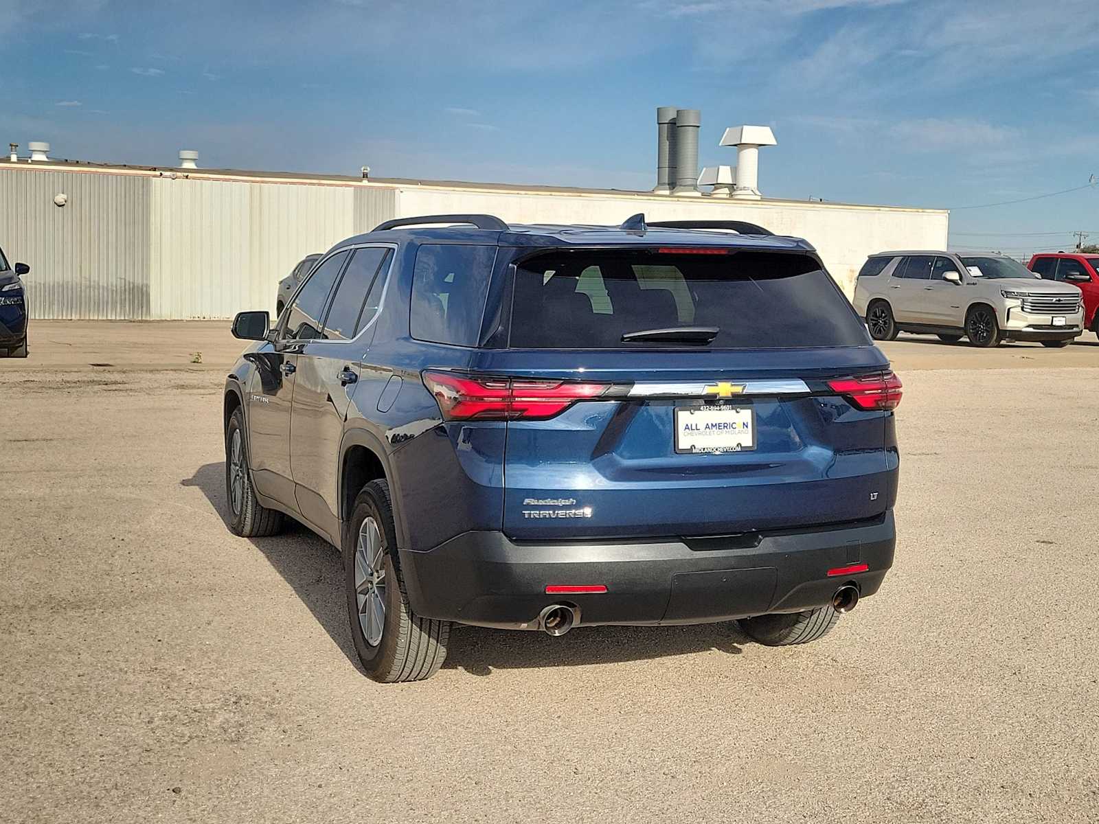 Thumbnail: 2023 Chevrolet Traverse - 6