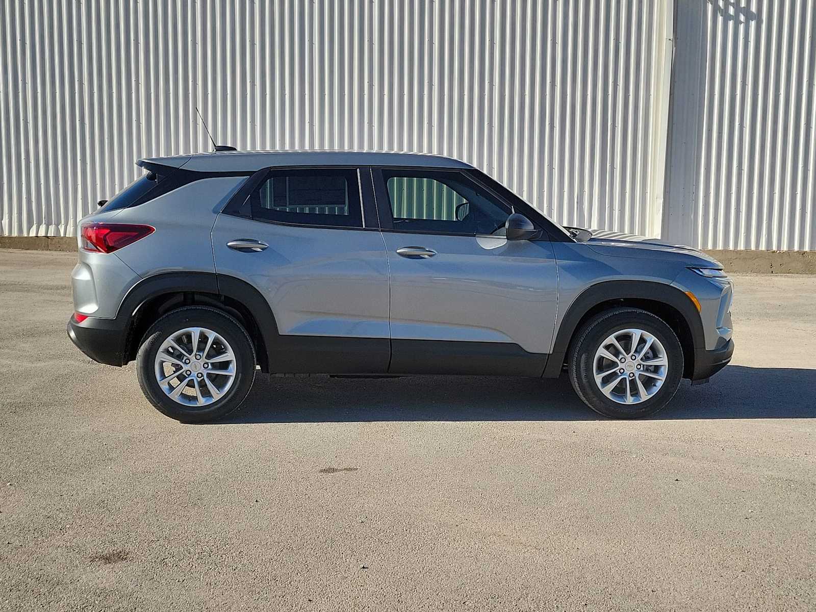 Thumbnail: 2026 Chevrolet TrailBlazer - 9