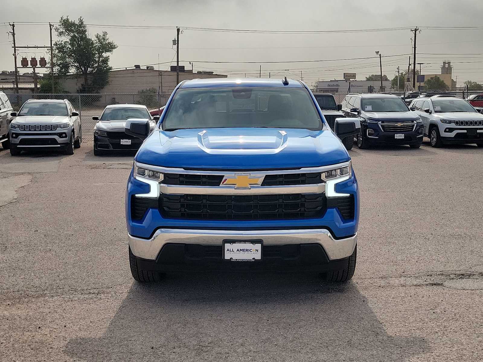 Thumbnail: 2026 Chevrolet Silverado 1500 - 3