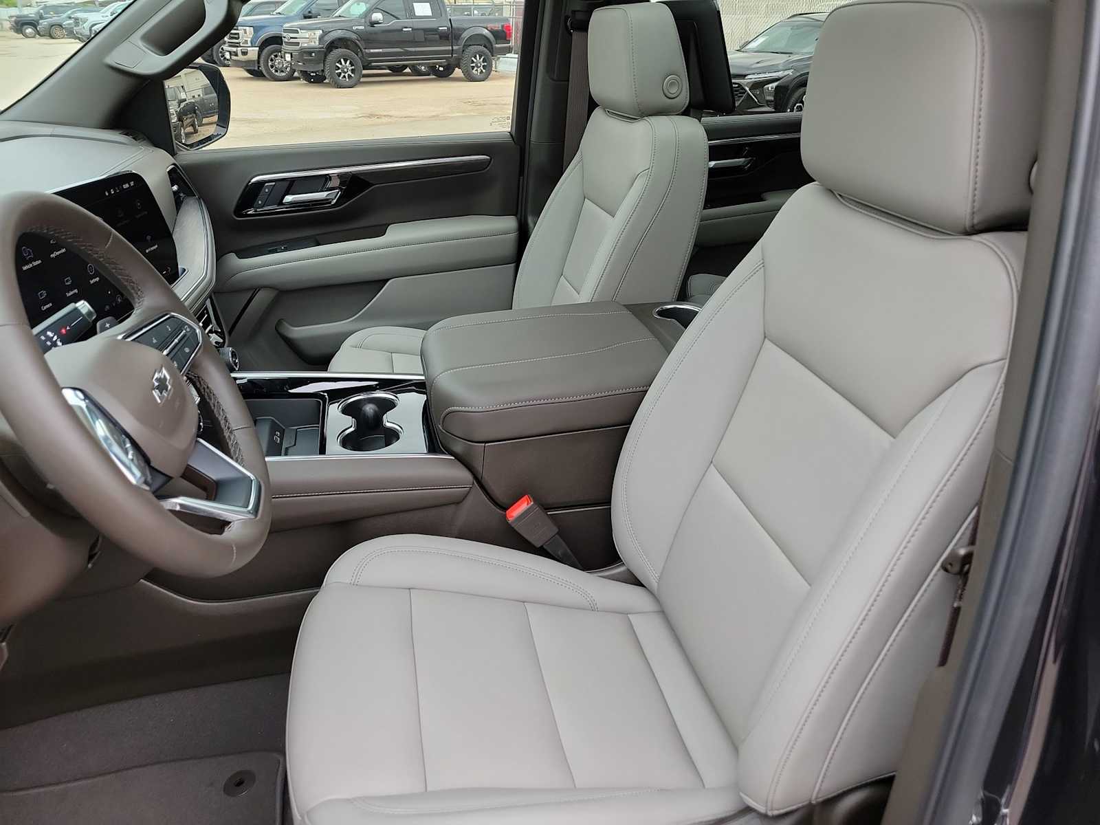 Thumbnail: 2026 Chevrolet Tahoe - 15