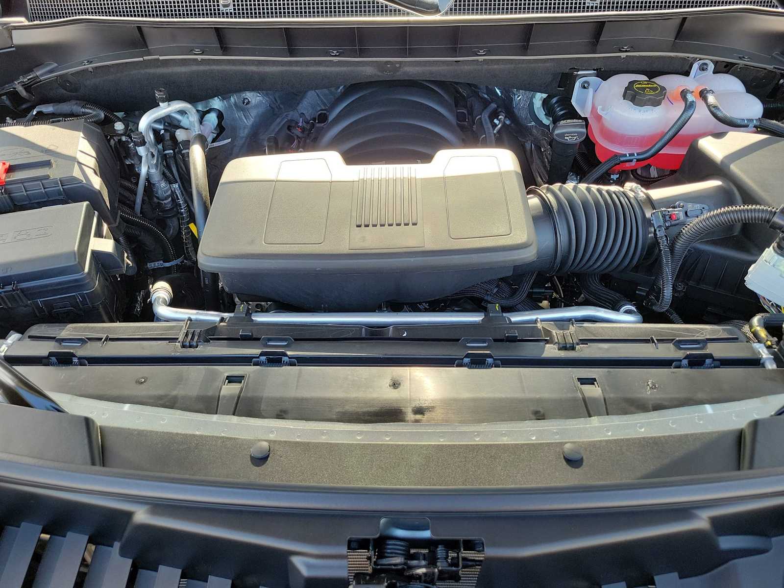 Thumbnail: 2026 Chevrolet Tahoe - 17