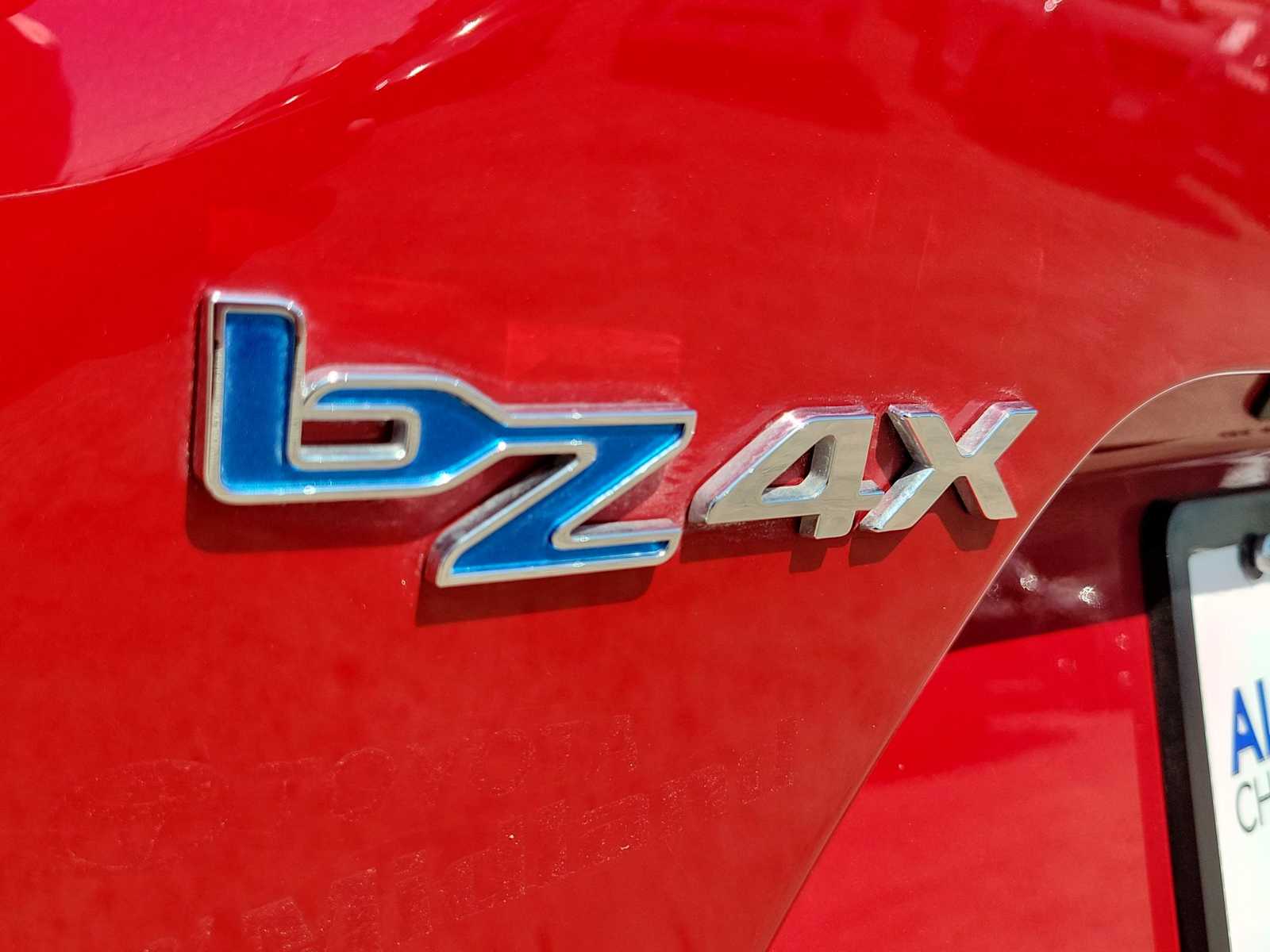 Thumbnail: 2024 Toyota bZ4X - 15