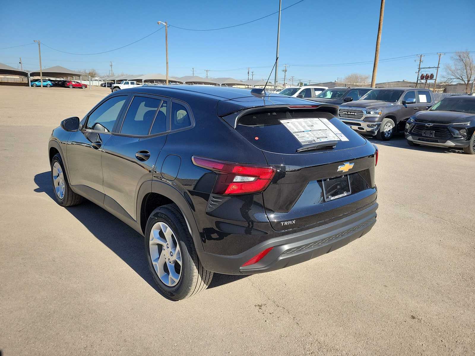 Thumbnail: 2026 Chevrolet Trax - 6