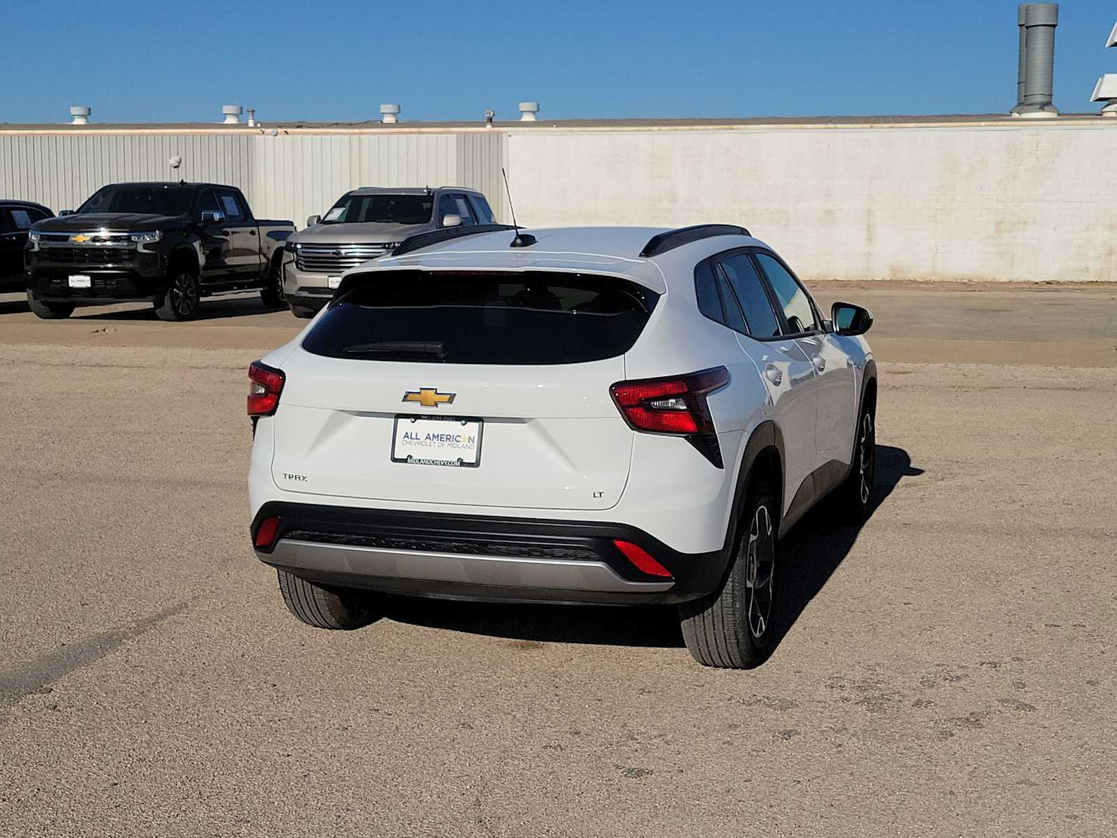 Thumbnail: 2025 Chevrolet Trax - 8