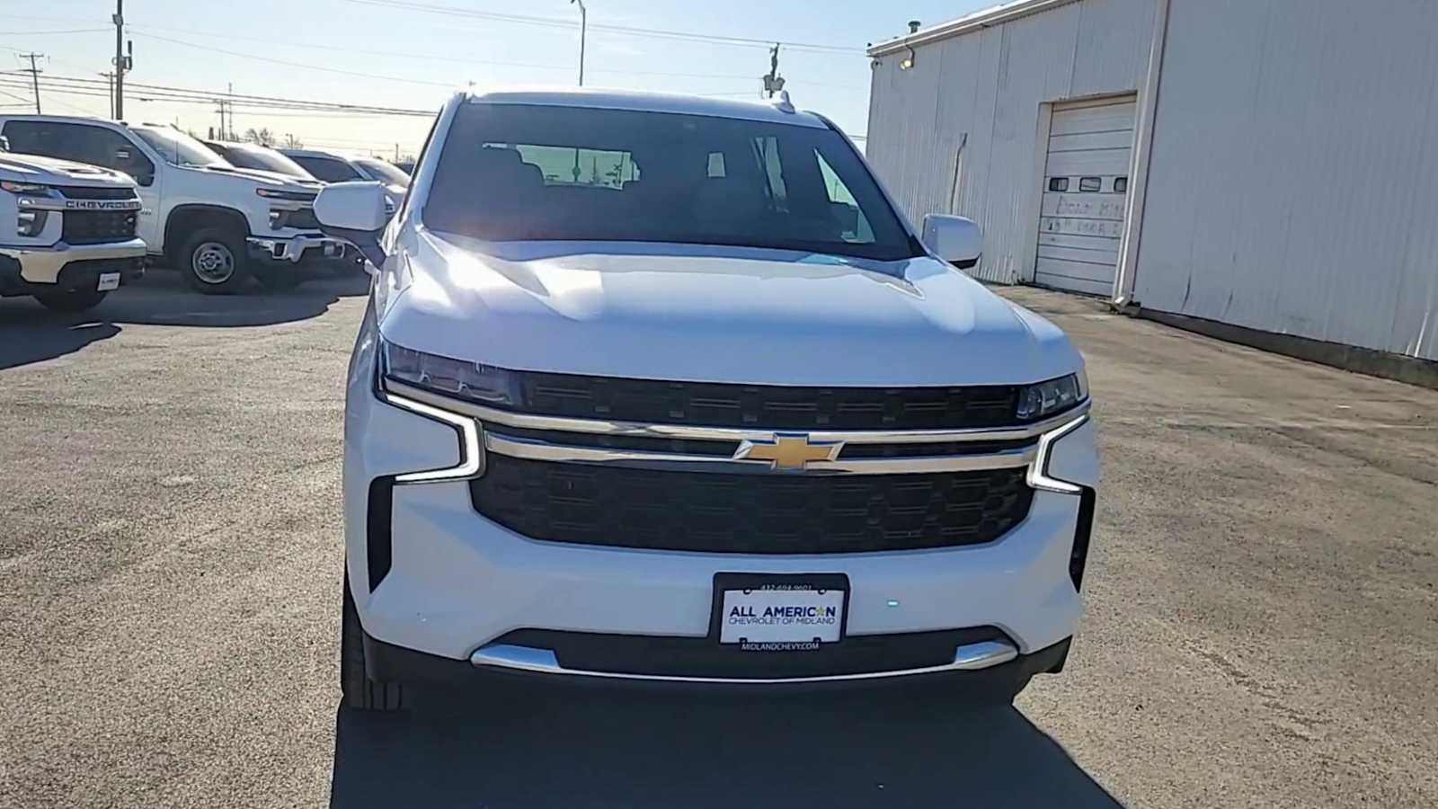 Thumbnail: 2021 Chevrolet Suburban - 3