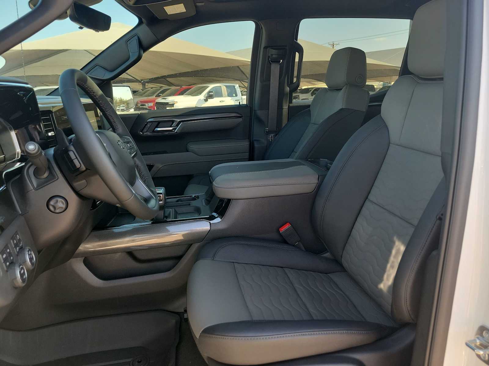 Thumbnail: 2025 Chevrolet Silverado 1500 - 21