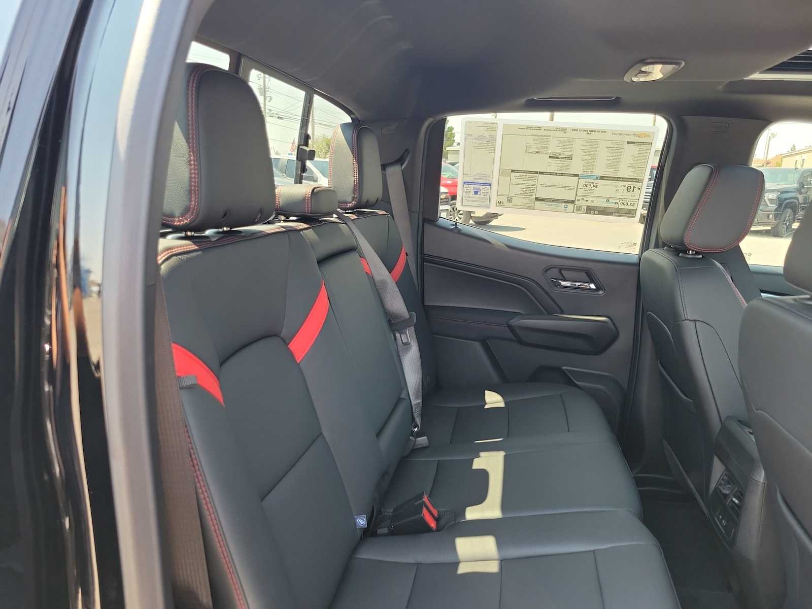 Thumbnail: 2026 Chevrolet Colorado - 21