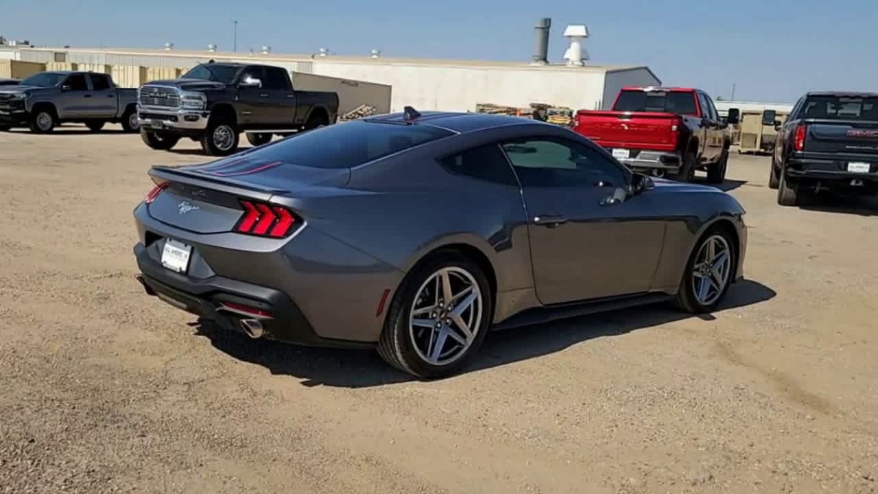 Thumbnail: 2025 Ford Mustang - 8