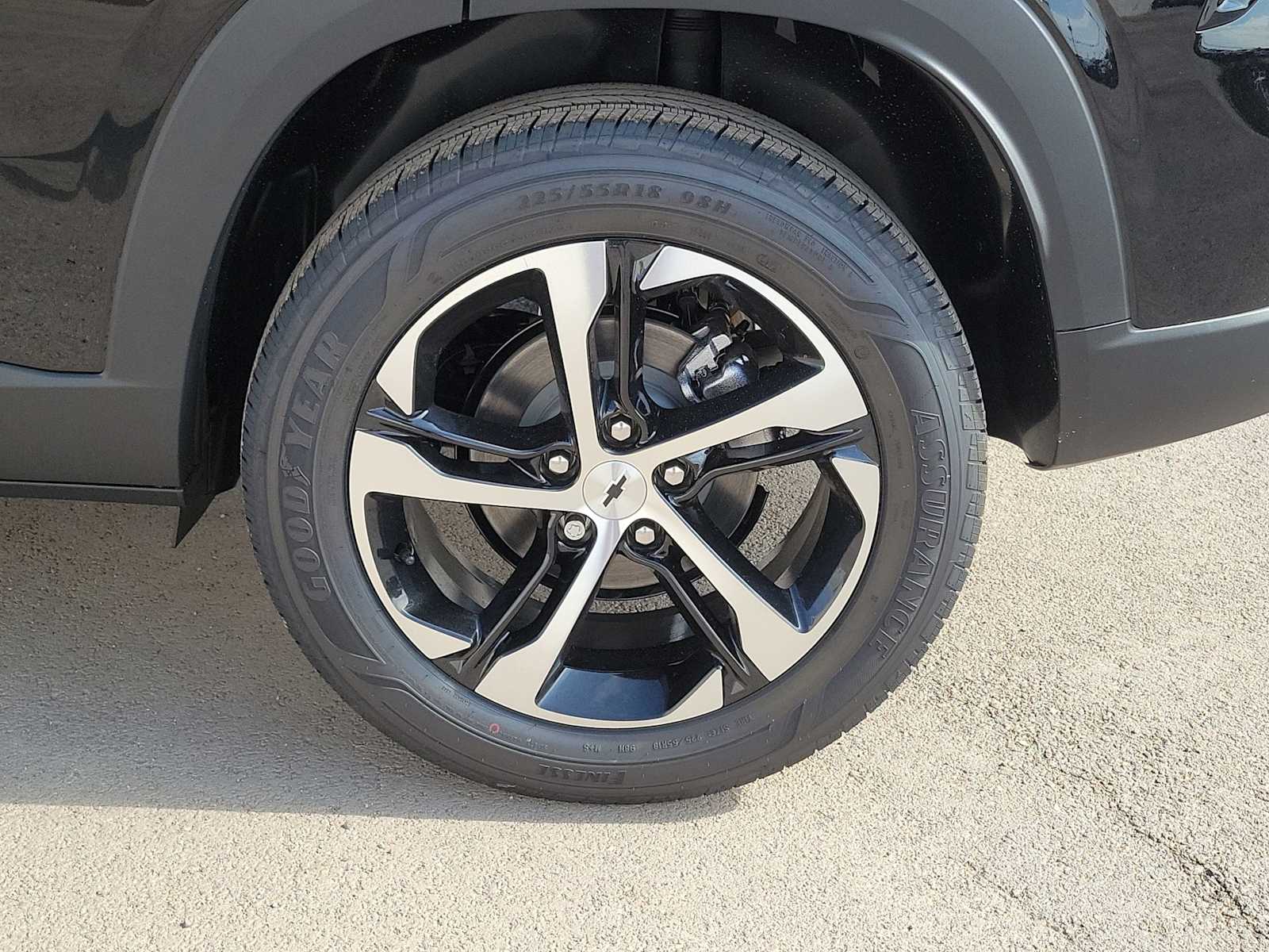 Thumbnail: 2026 Chevrolet Trax - 12