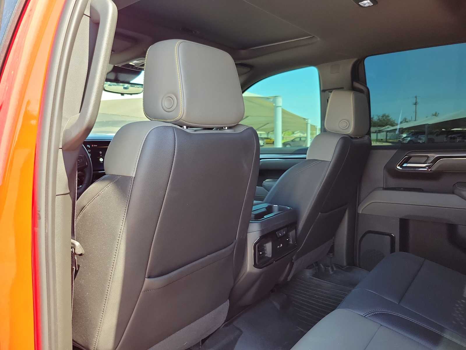 Thumbnail: 2024 Chevrolet Silverado 1500 - 20