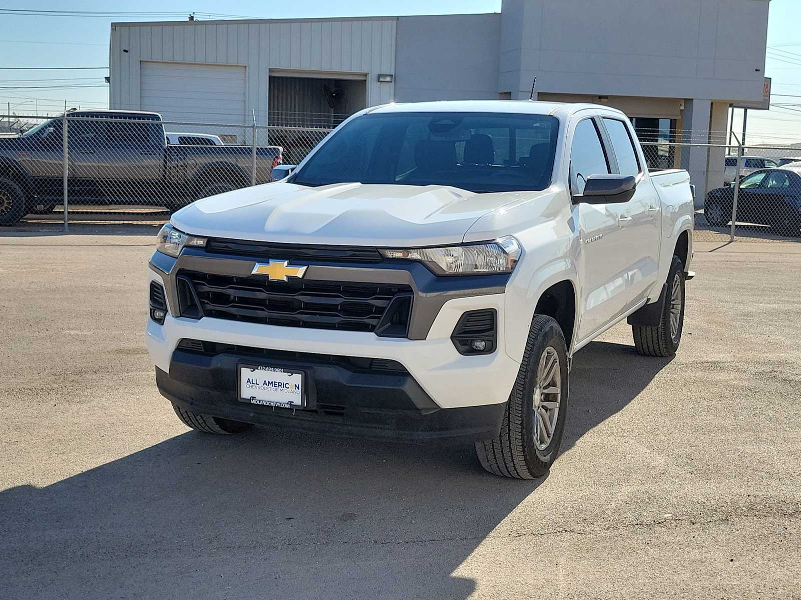 Thumbnail: 2023 Chevrolet Colorado - 4
