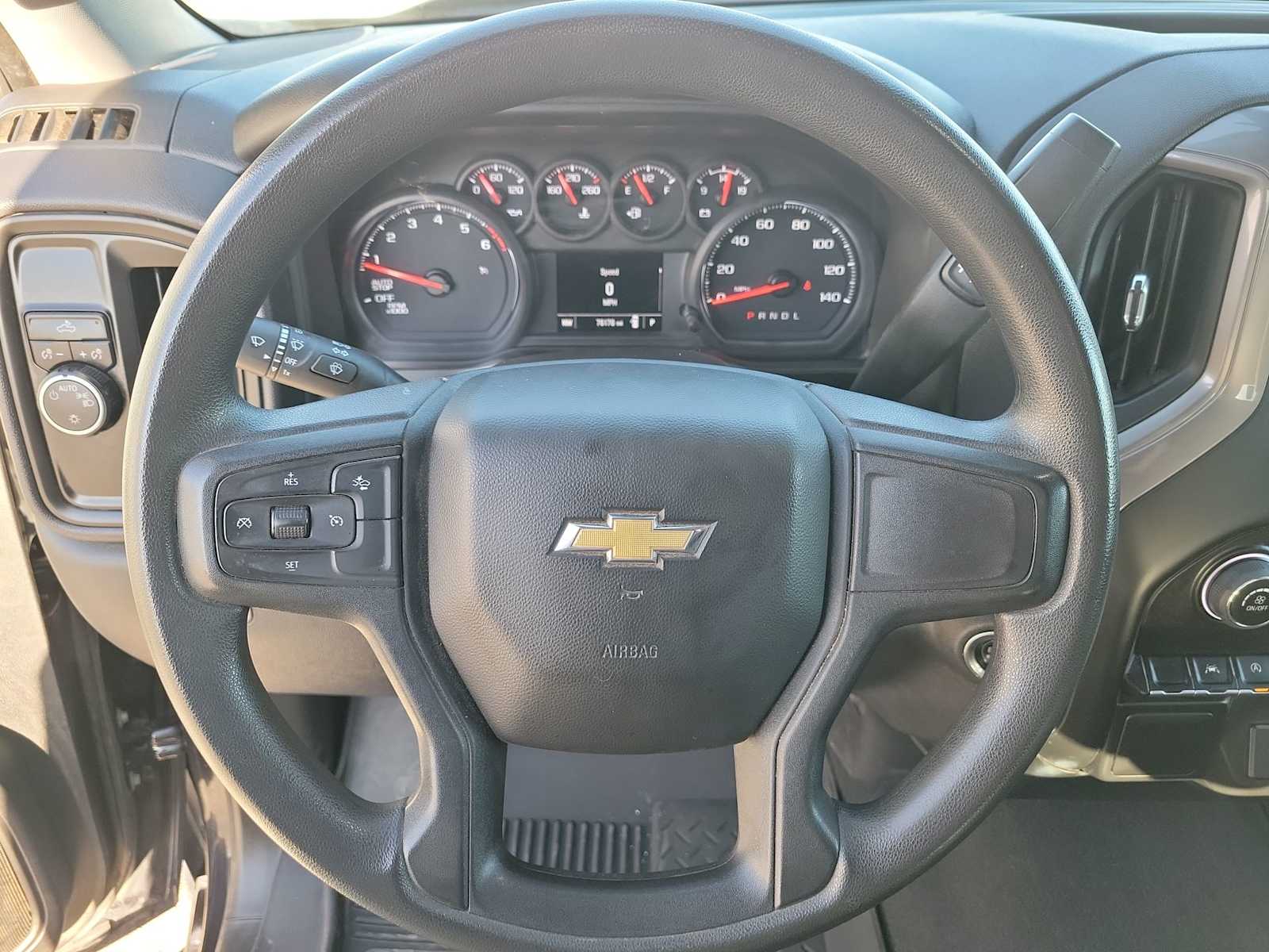 Thumbnail: 2023 Chevrolet Silverado 1500 - 23