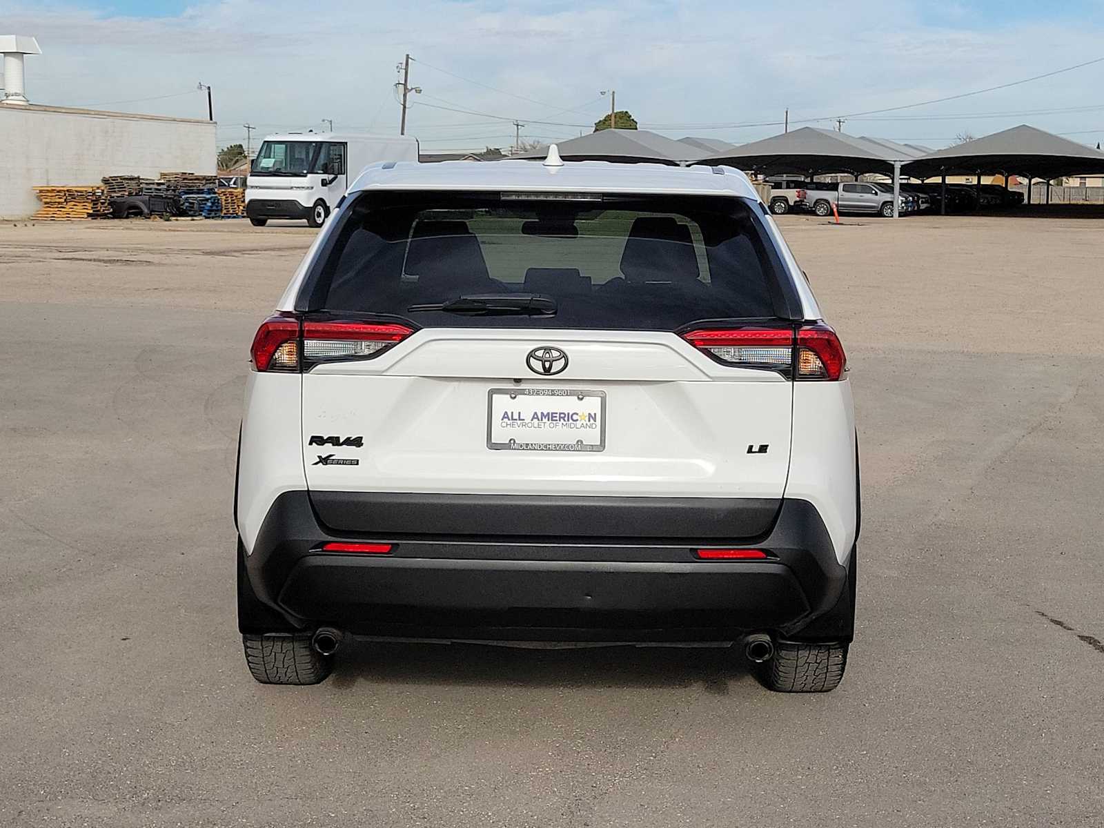 Thumbnail: 2022 Toyota RAV4 - 13