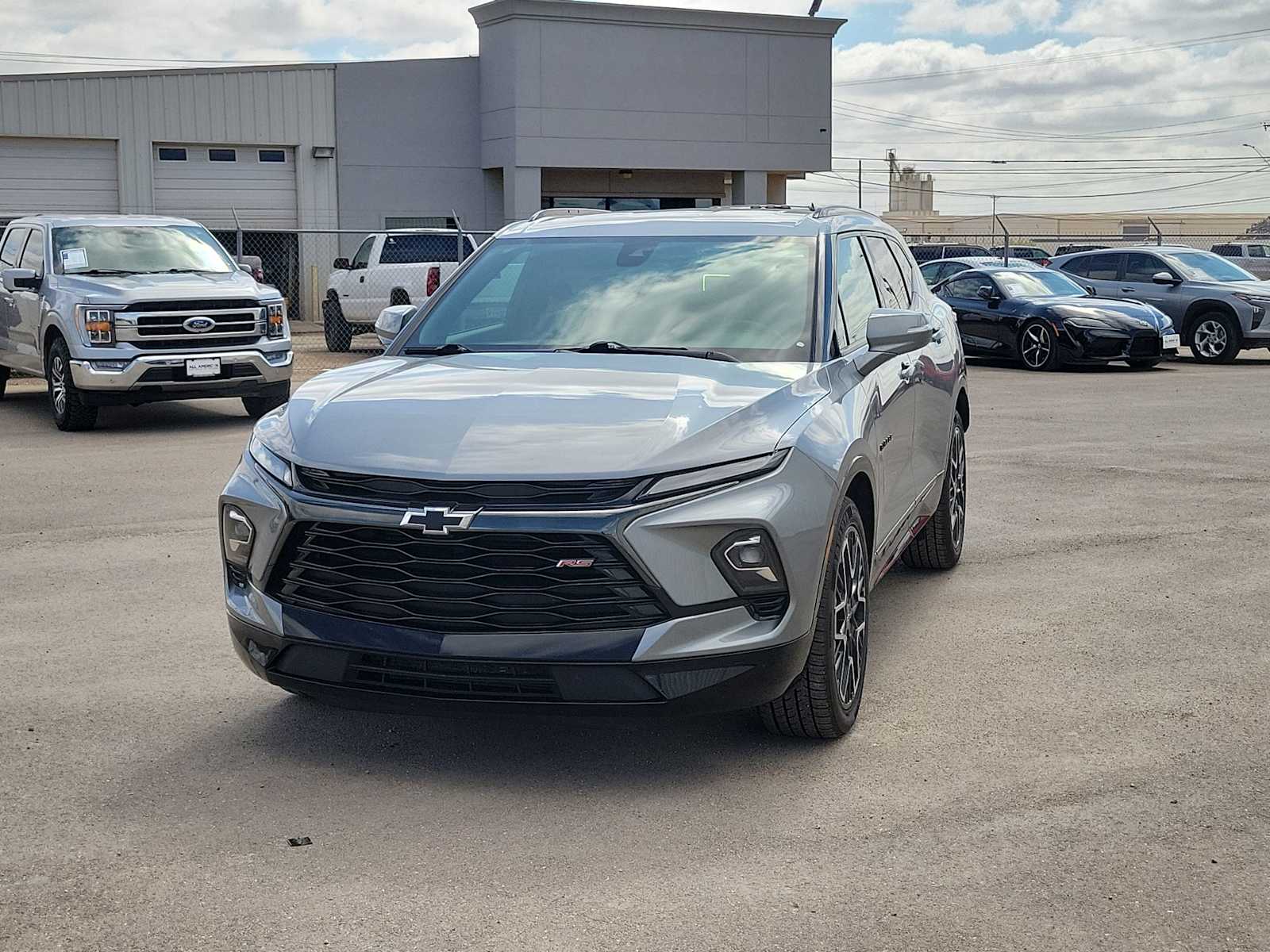 Thumbnail: 2023 Chevrolet Blazer - 4