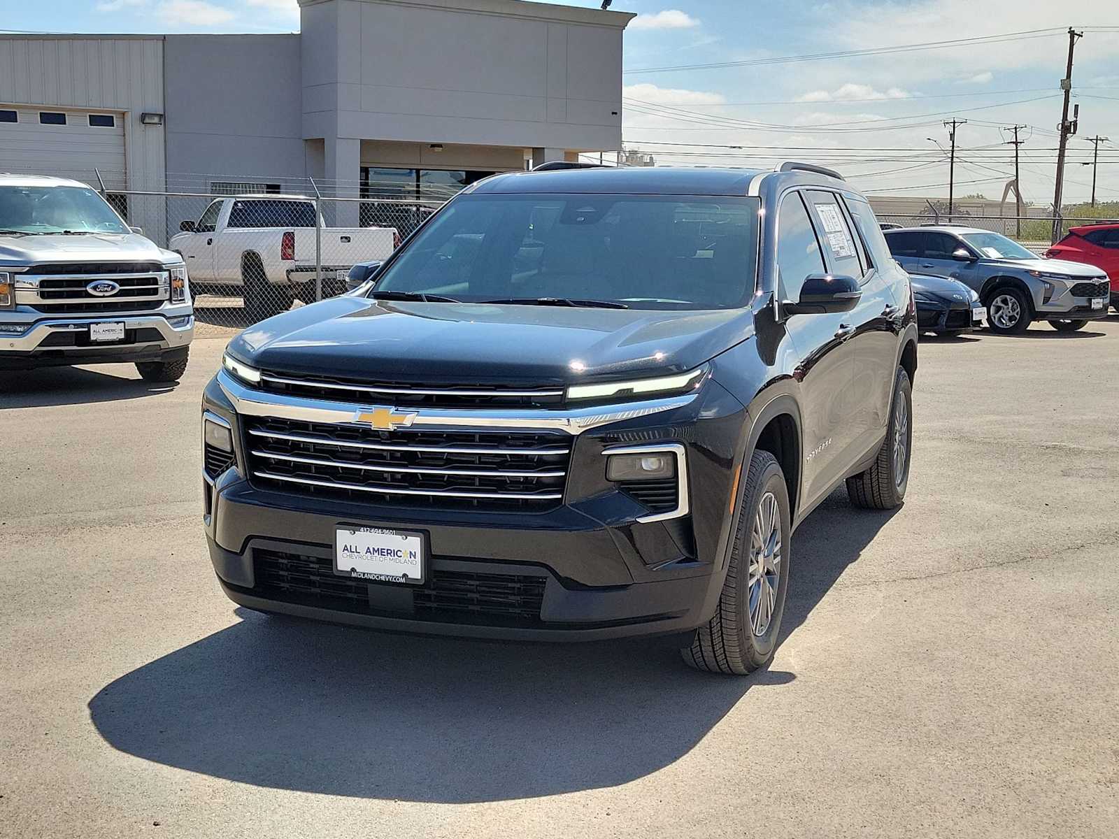 Thumbnail: 2026 Chevrolet Traverse - 4