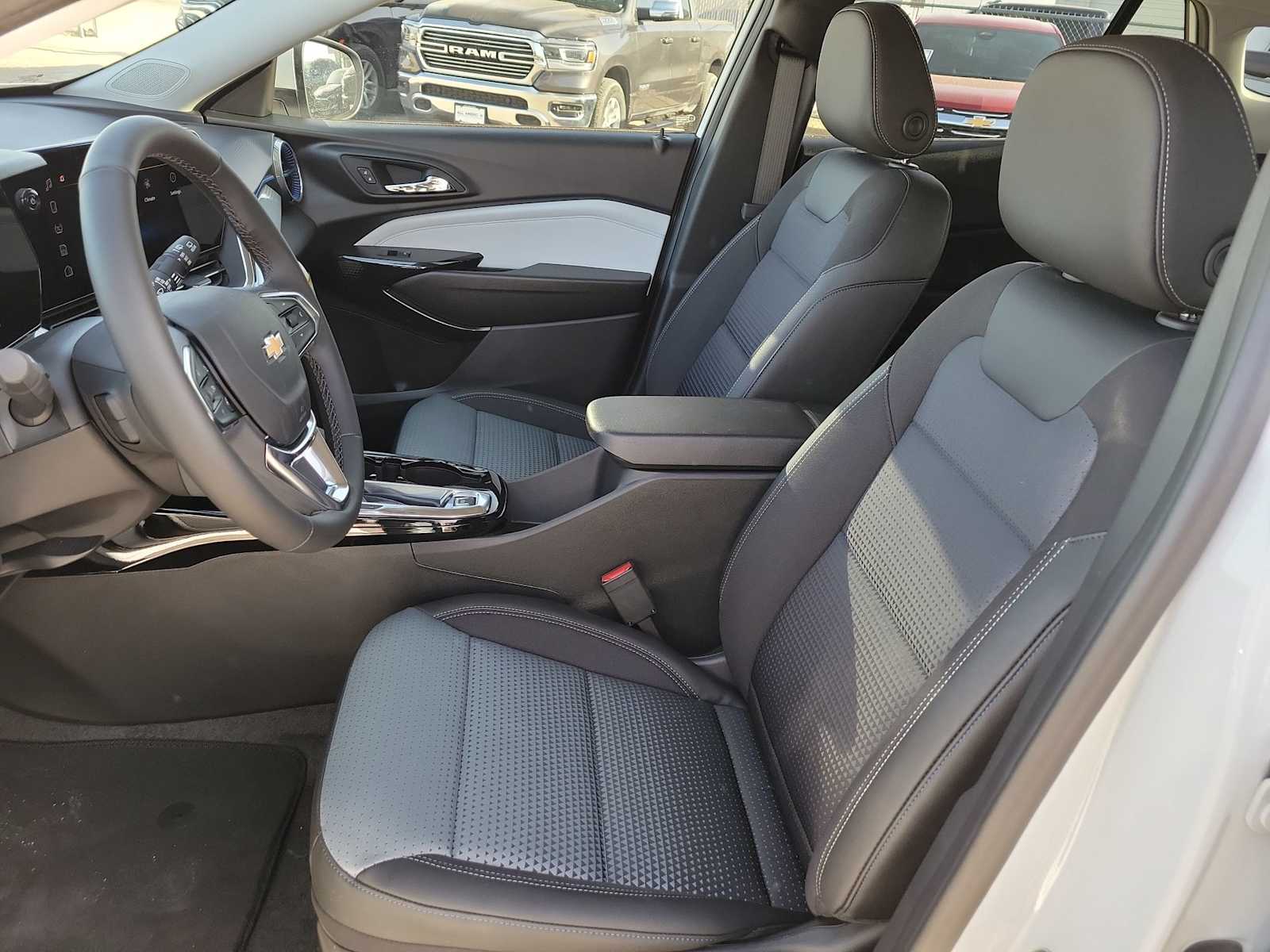 Thumbnail: 2026 Chevrolet Trax - 19