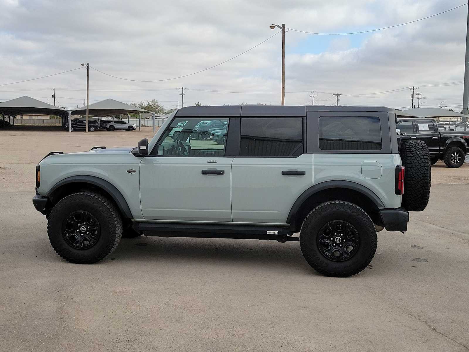 Thumbnail: 2022 Ford Bronco - 5