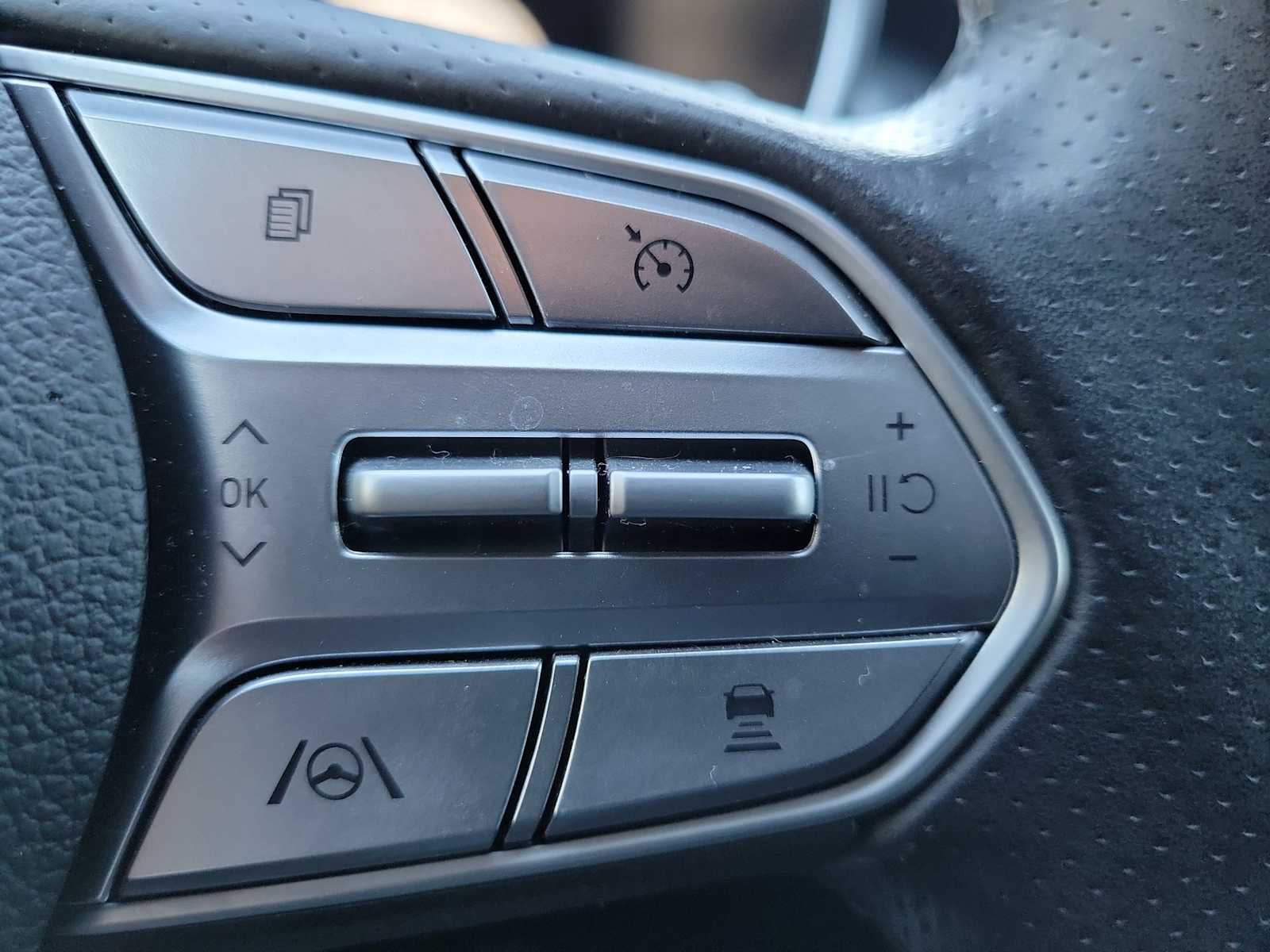 Thumbnail: 2022 Hyundai Santa Fe - 27