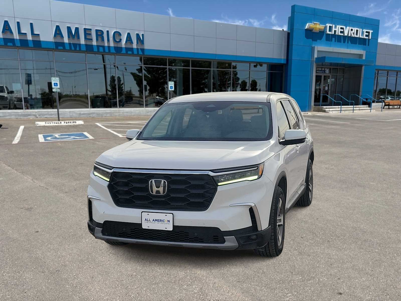 Thumbnail: 2023 Honda Pilot - 1