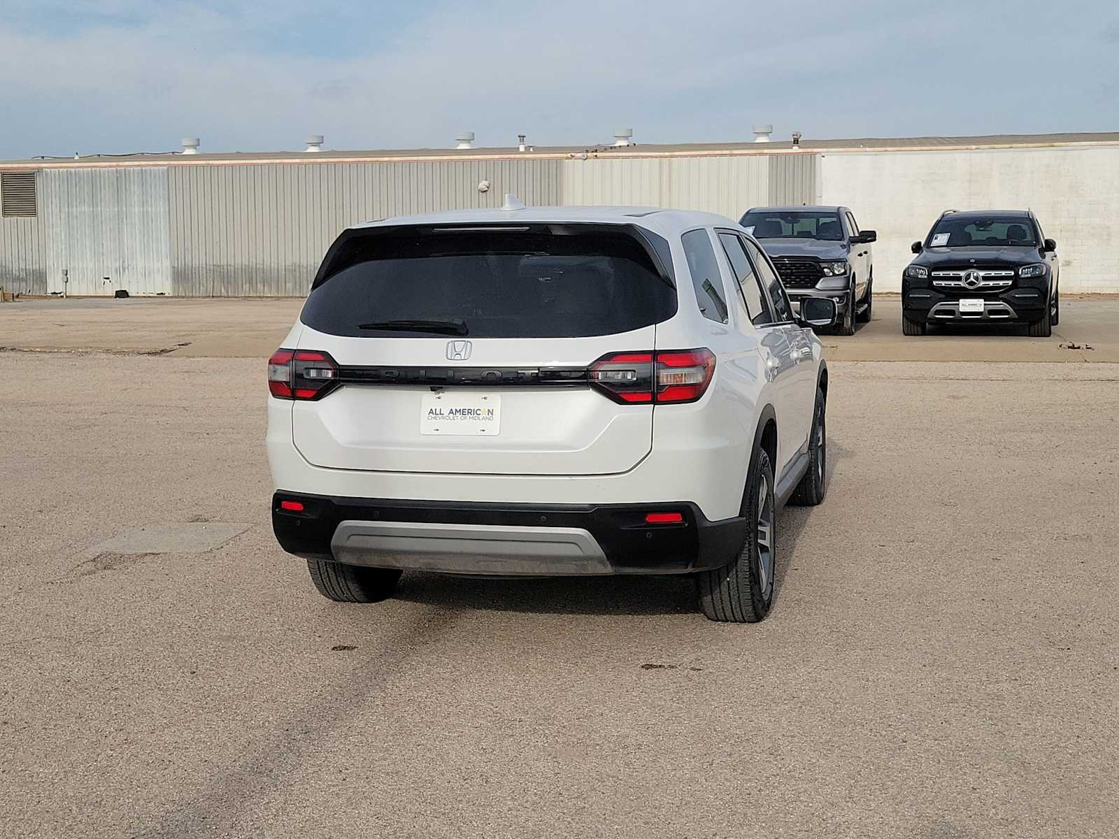 Thumbnail: 2023 Honda Pilot - 8
