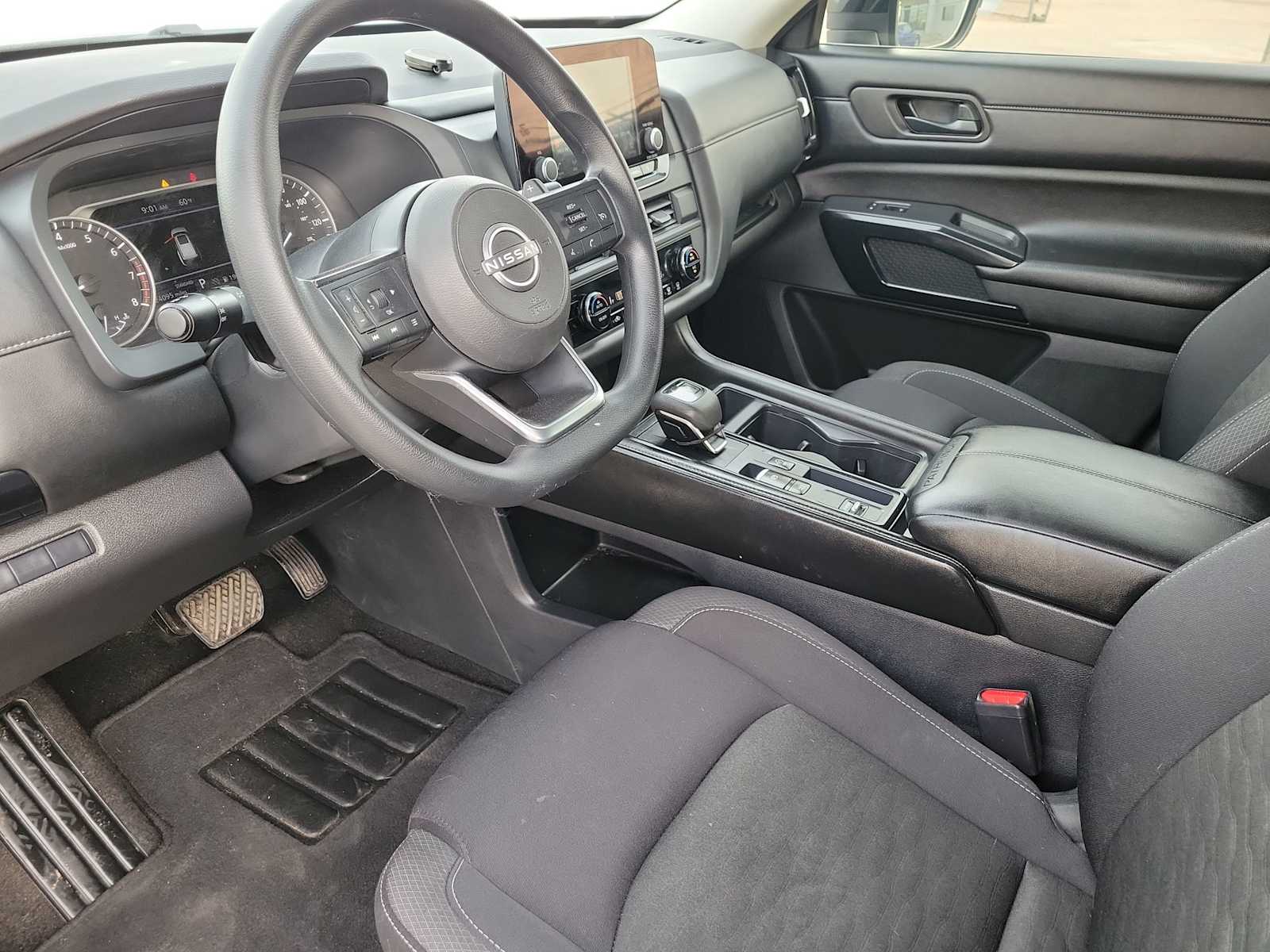 Thumbnail: 2024 Nissan Pathfinder - 10