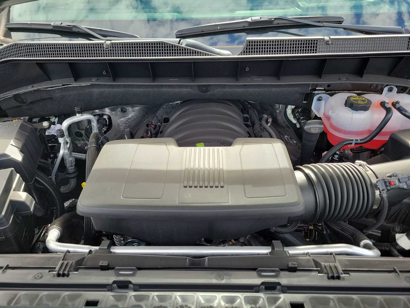 Thumbnail: 2025 Chevrolet Silverado 1500 - 17