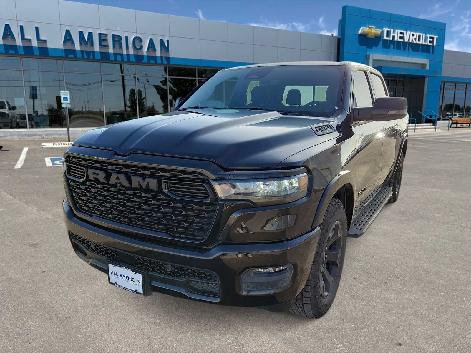 Thumbnail: 2025 RAM 1500 - 1