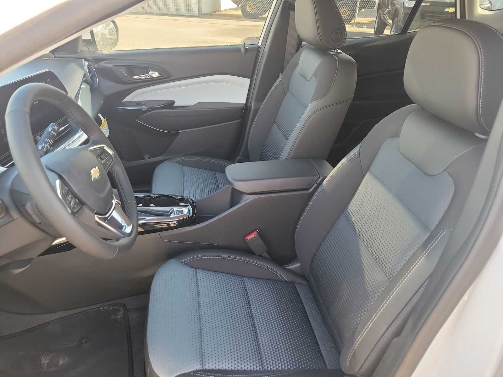 Thumbnail: 2026 Chevrolet Trax - 19