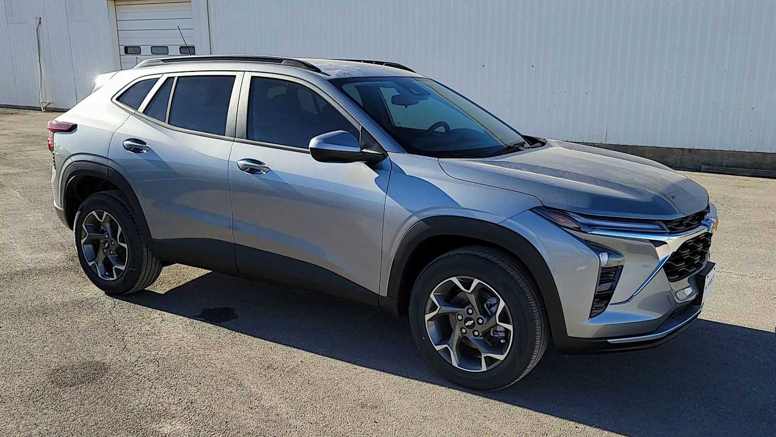 Thumbnail: 2026 Chevrolet Trax - 2