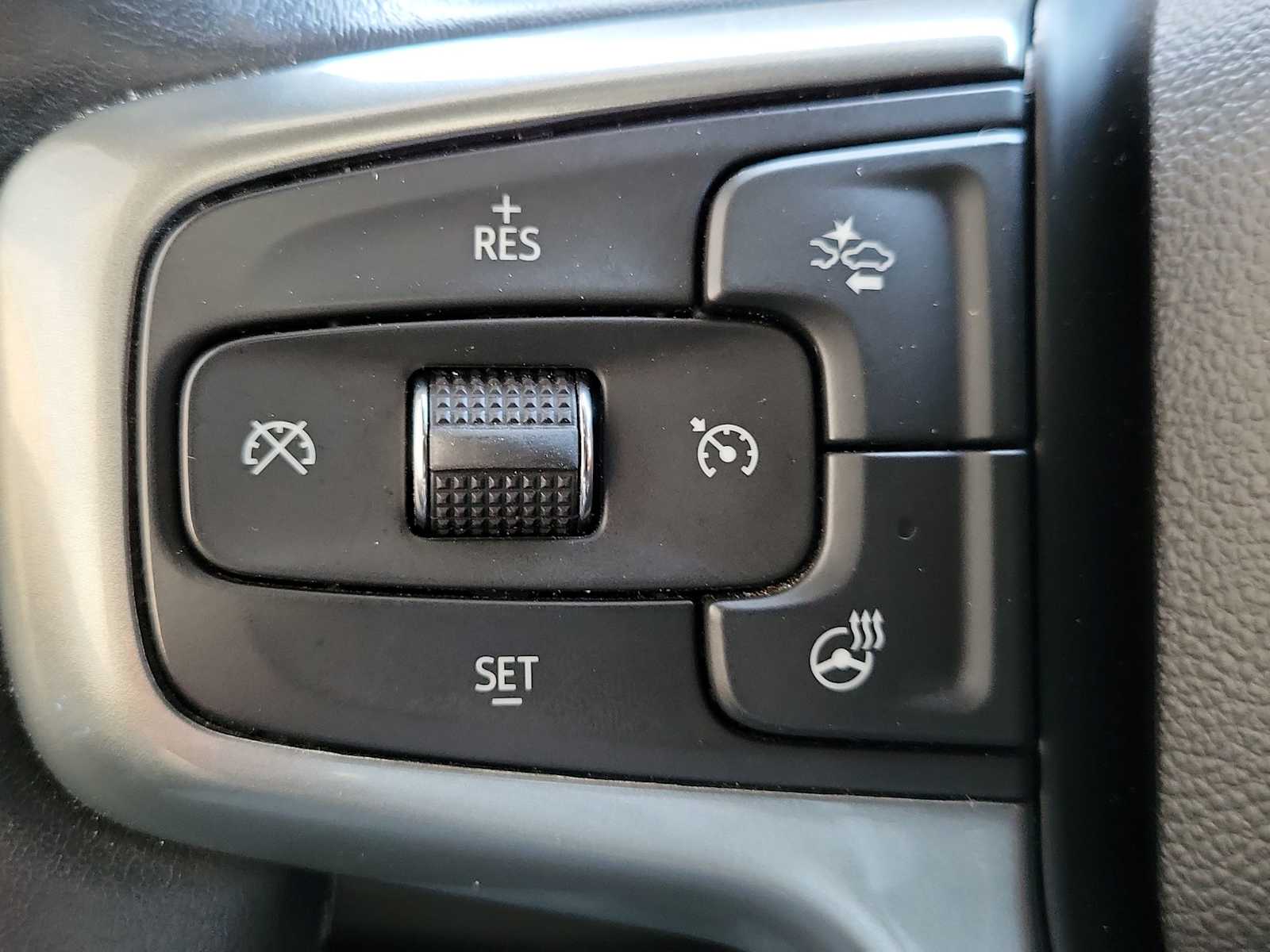 Thumbnail: 2022 Chevrolet Tahoe - 23