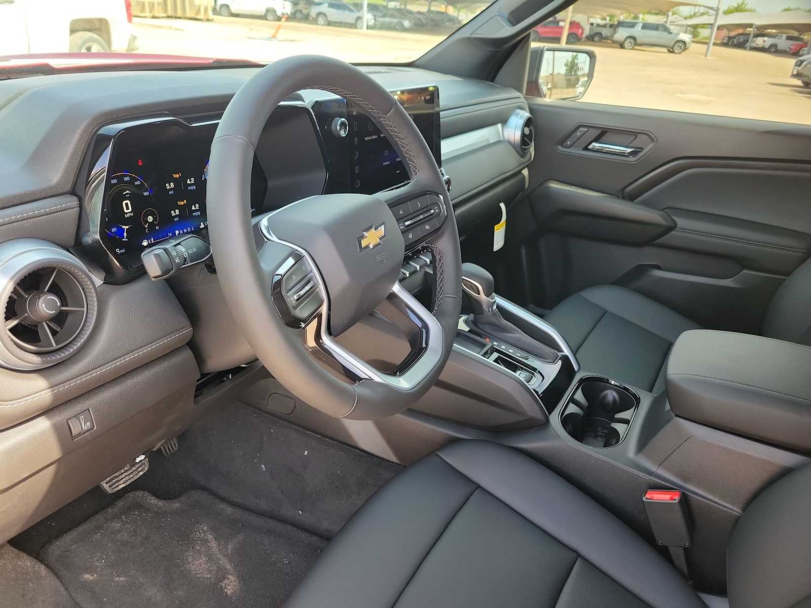Thumbnail: 2026 Chevrolet Colorado - 10