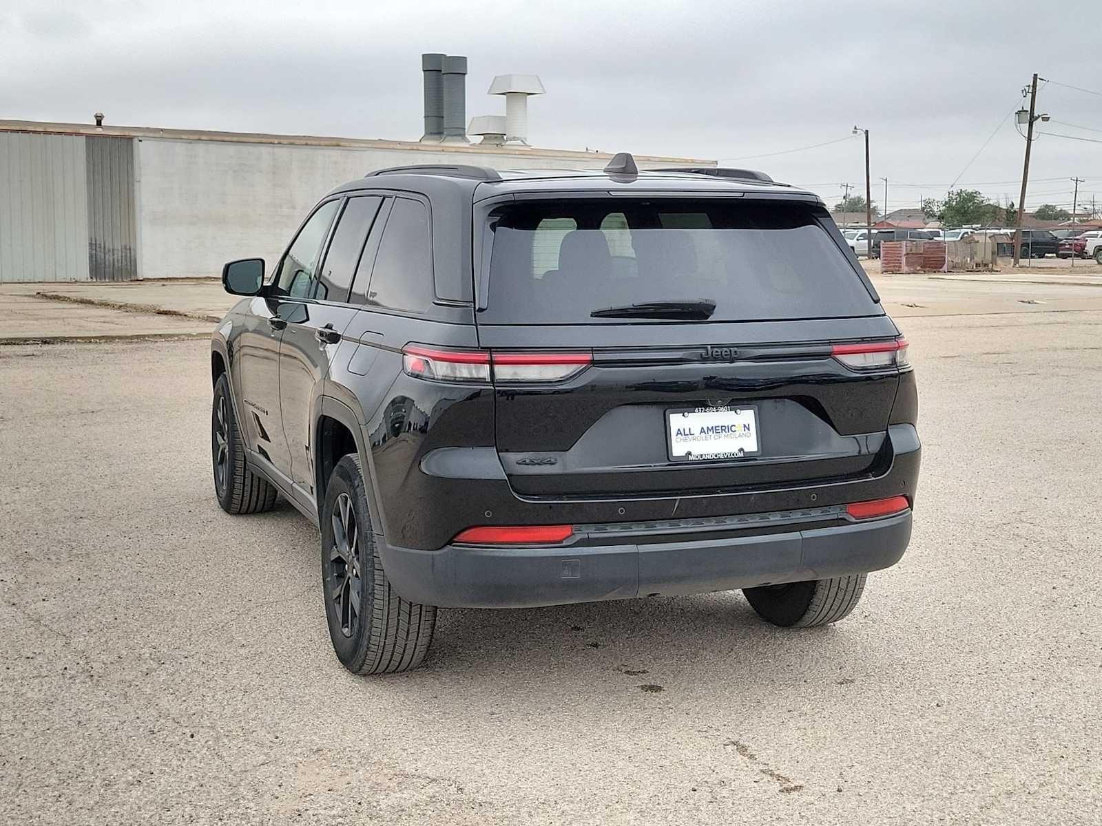 Thumbnail: 2024 Jeep Grand Cherokee - 6