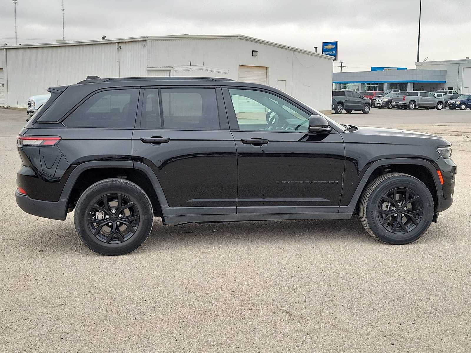 Thumbnail: 2024 Jeep Grand Cherokee - 9