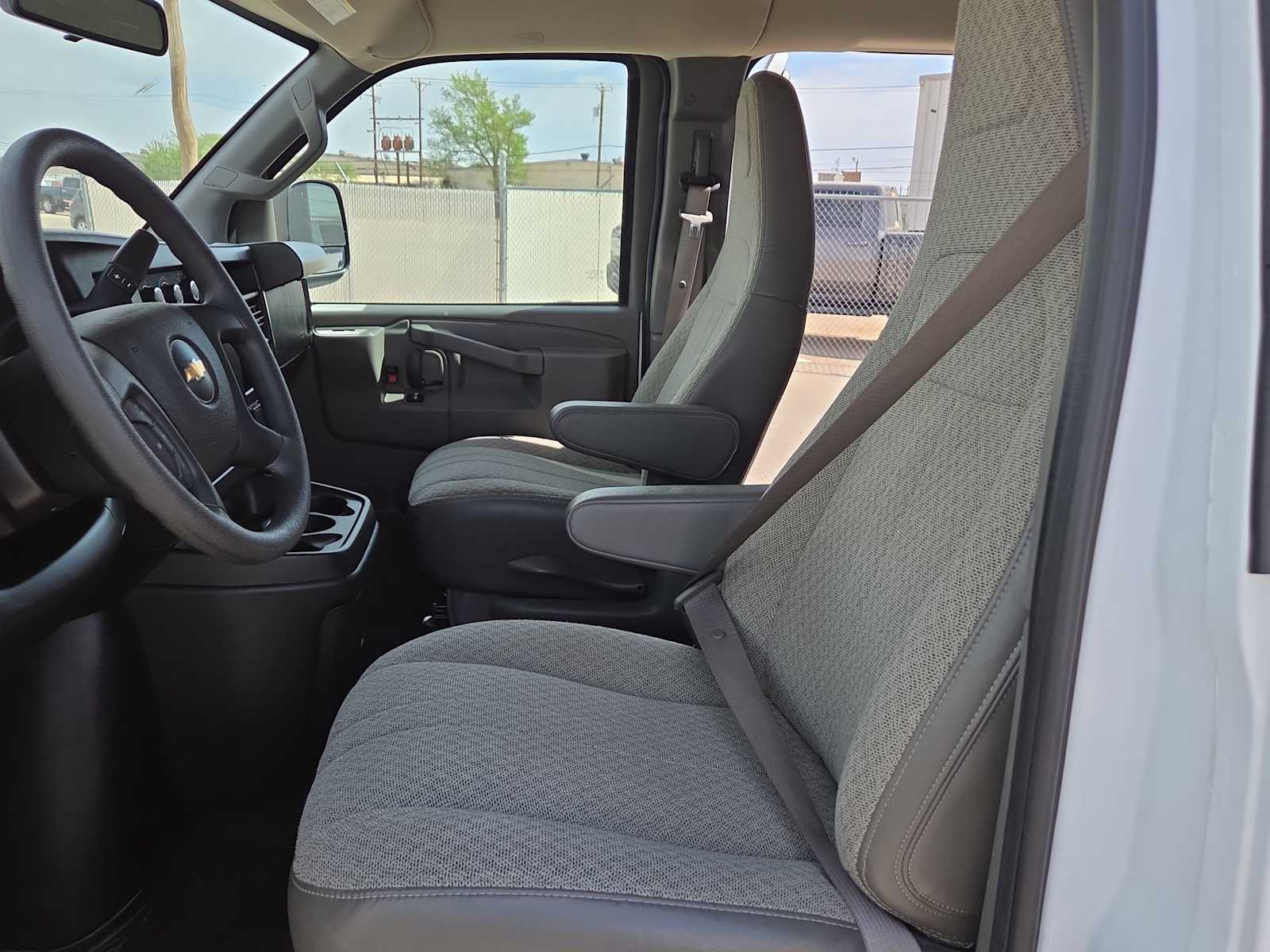 Thumbnail: 2025 Chevrolet Express - 15