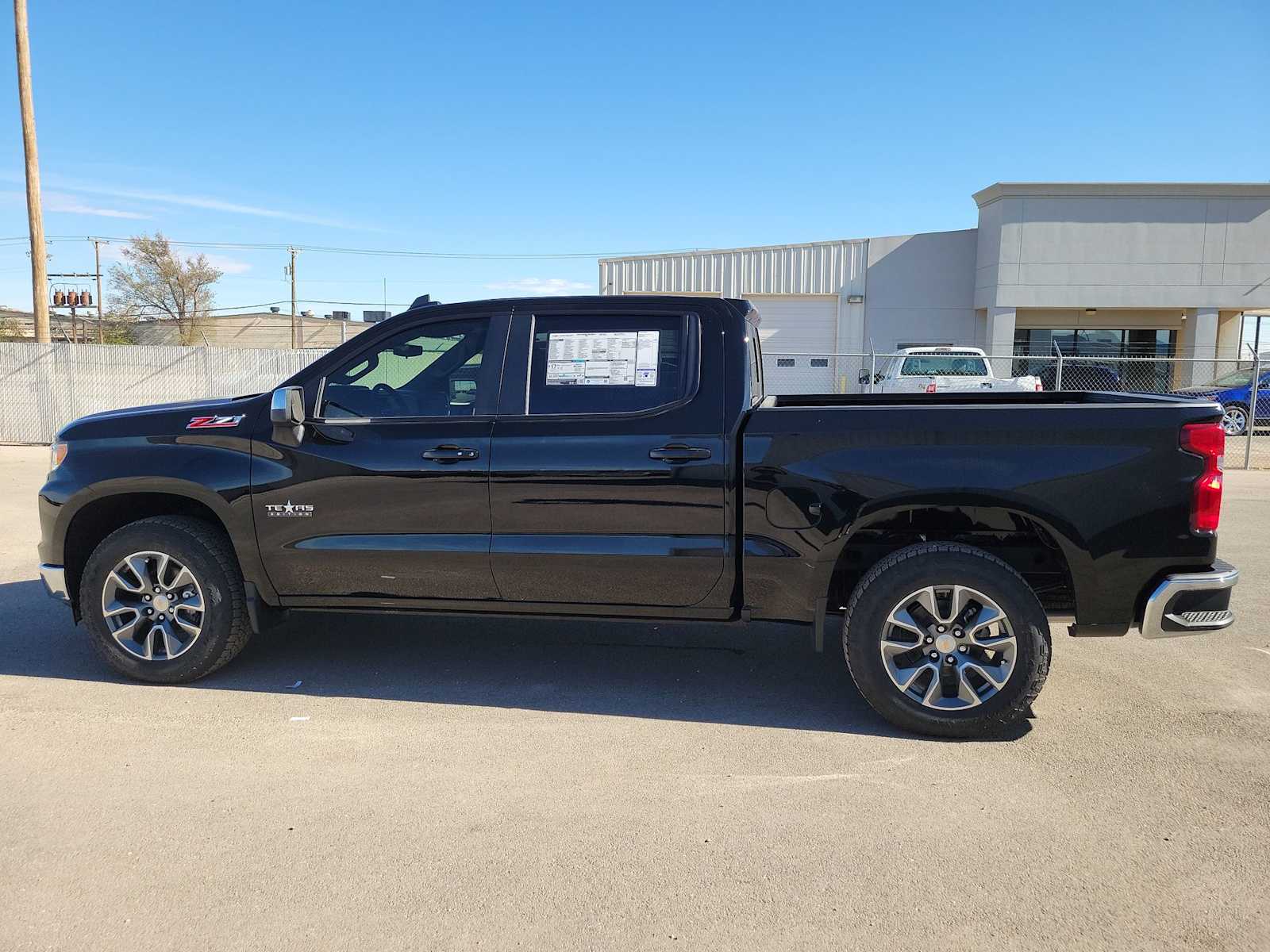 Thumbnail: 2026 Chevrolet Silverado 1500 - 11