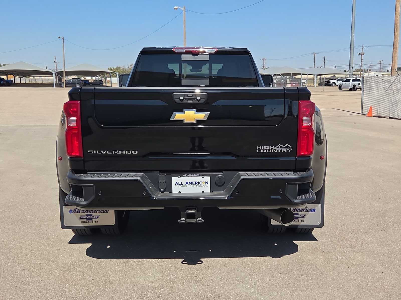 Thumbnail: 2026 Chevrolet Silverado 3500 - 13