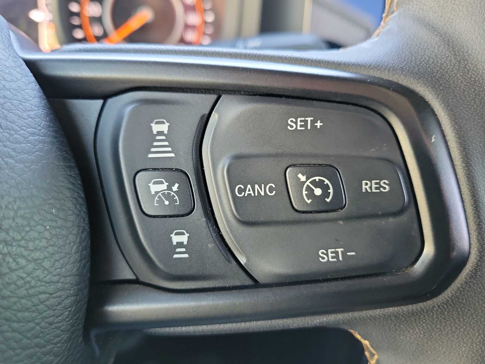 Thumbnail: 2024 Jeep Gladiator - 22