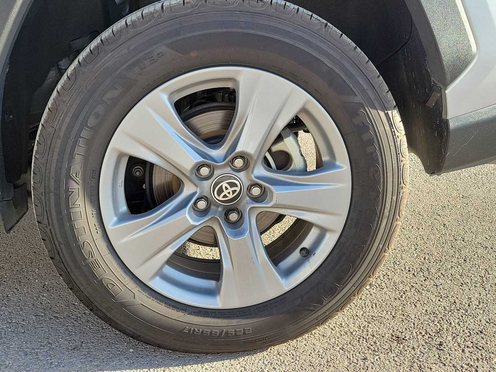 Thumbnail: 2025 Toyota RAV4 - 12