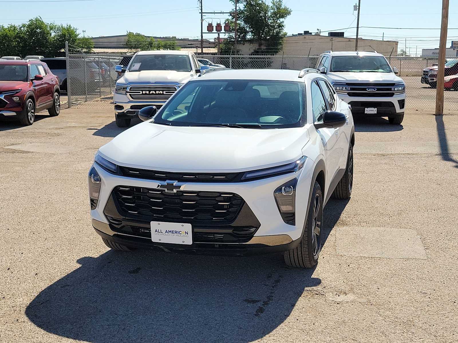 Thumbnail: 2026 Chevrolet Trax - 4