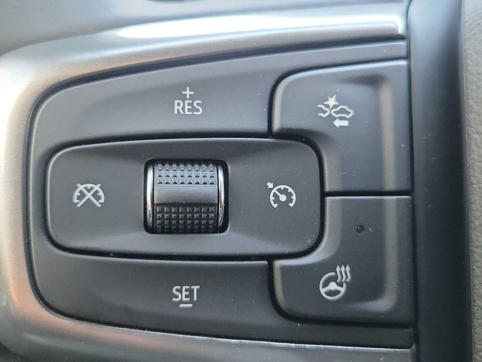 Thumbnail: 2026 Chevrolet Silverado 1500 - 27