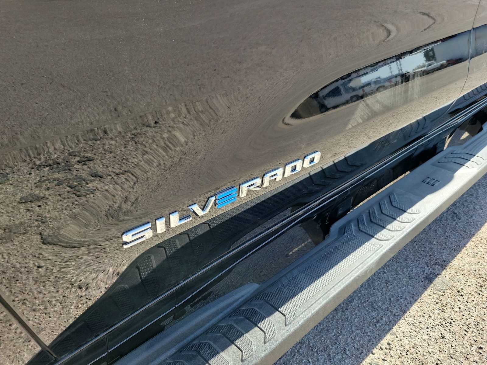 Thumbnail: 2024 Chevrolet Silverado EV - 7