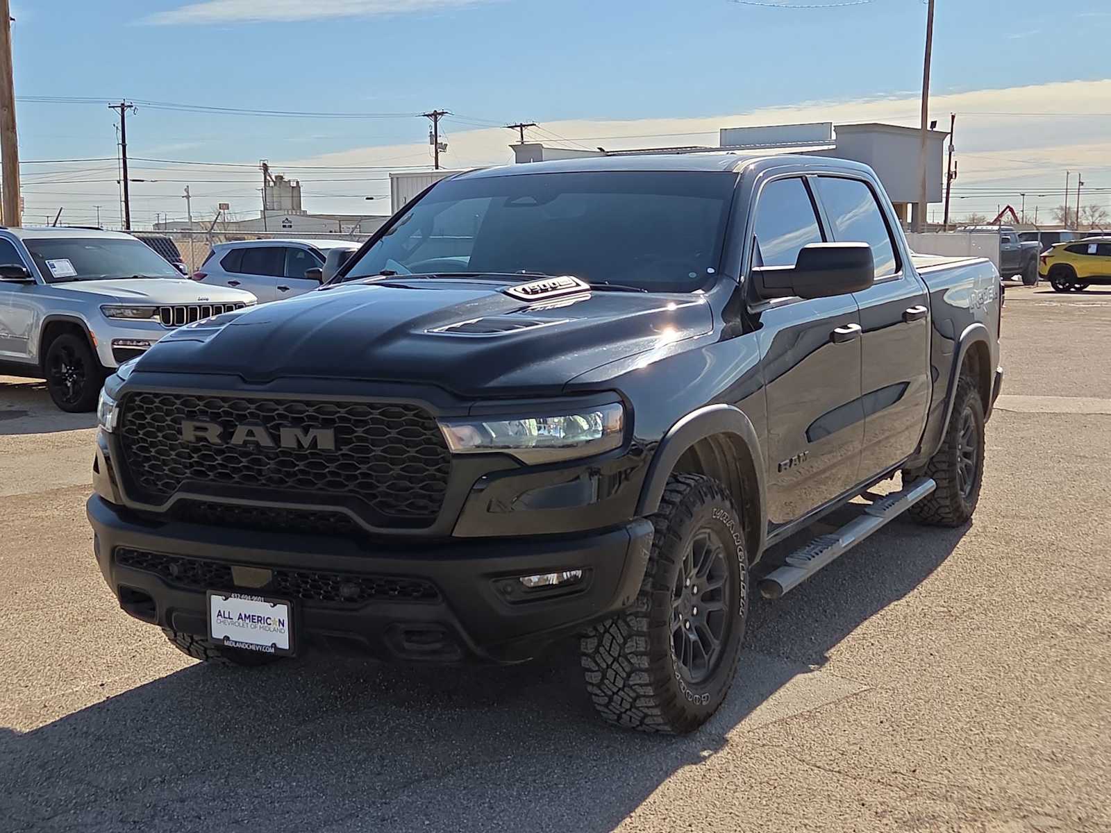 Thumbnail: 2025 RAM 1500 - 4