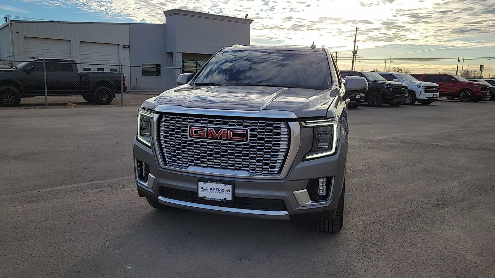 Thumbnail: 2021 GMC Yukon - 3