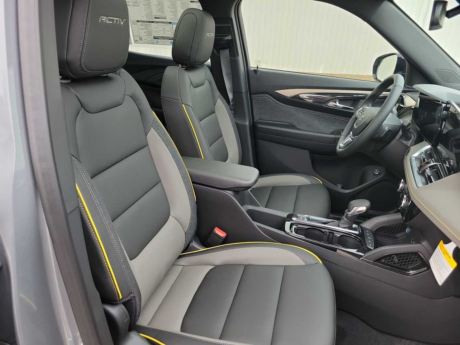 Thumbnail: 2026 Chevrolet TrailBlazer - 18