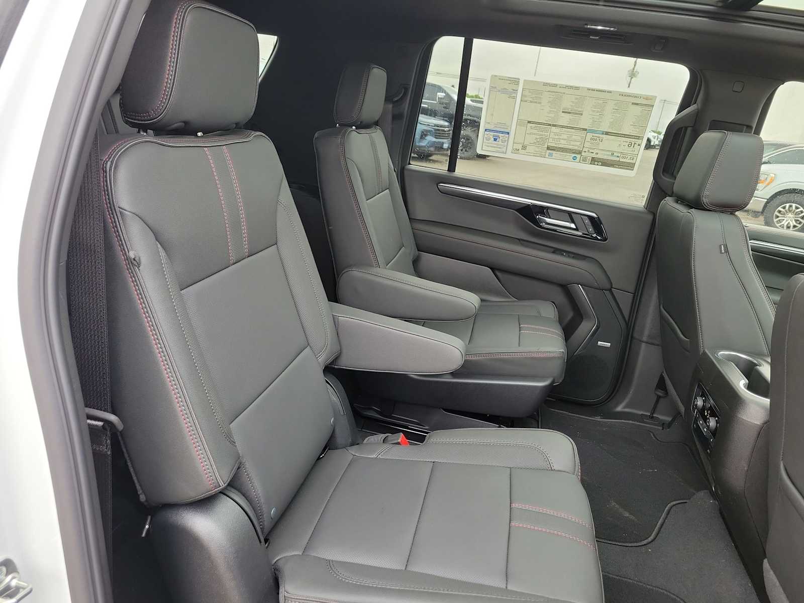 Thumbnail: 2026 Chevrolet Suburban - 17